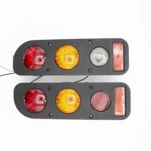 Pilotos traseros Nissan Terrano II